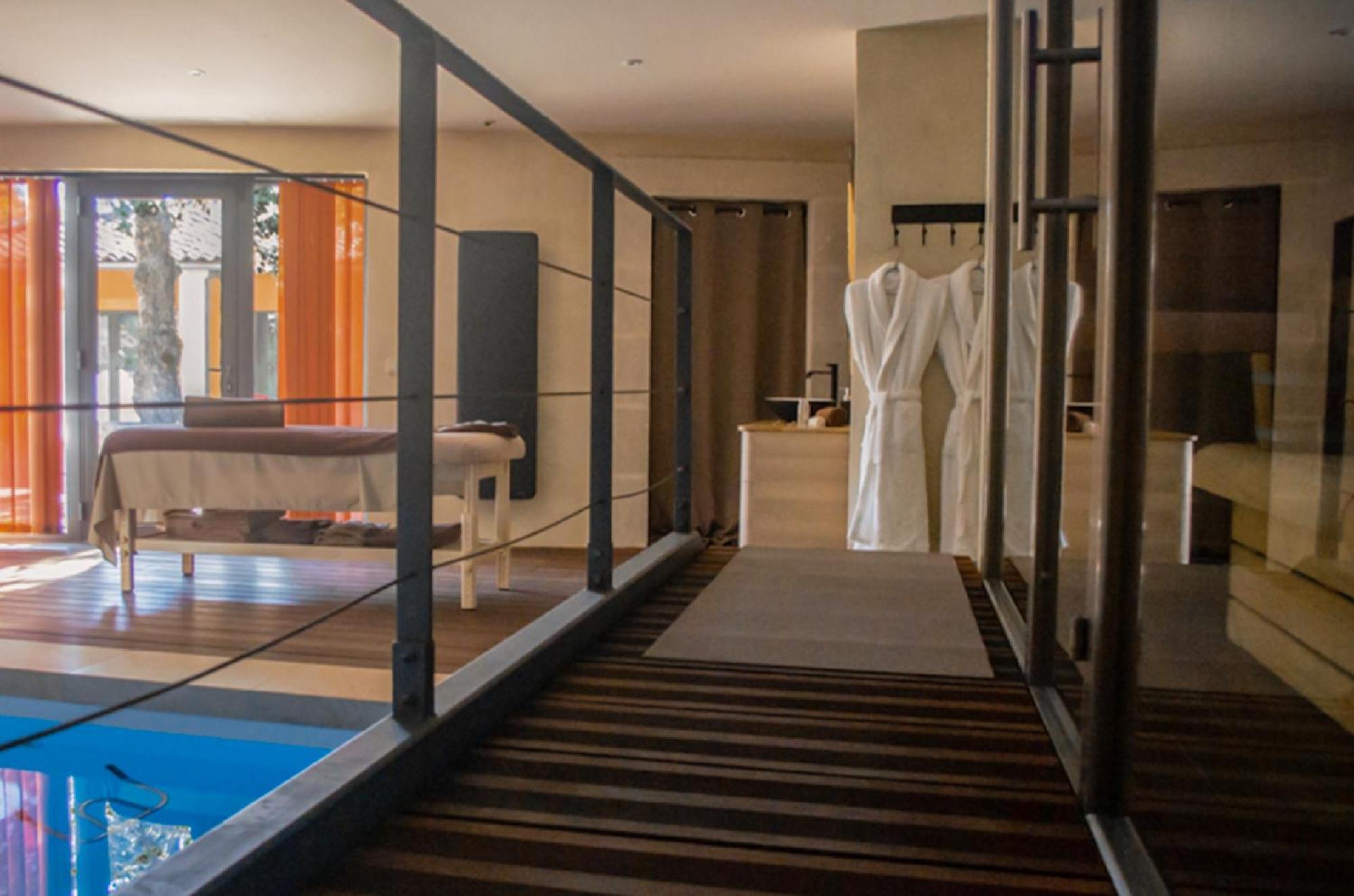 Les Sables D'Ocre & Spa Roussillon  Exterior photo